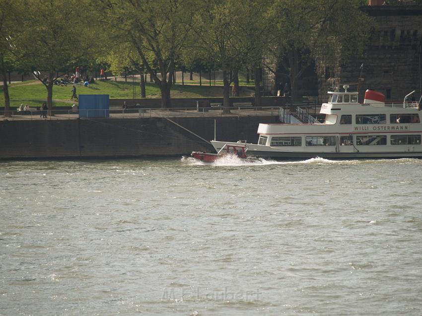 Uebungsfahrt Loeschboot und Ursula P73.JPG